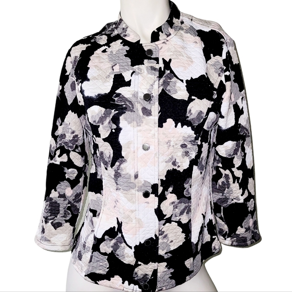 4/$25 Isaac Mizrahi Live Jacket